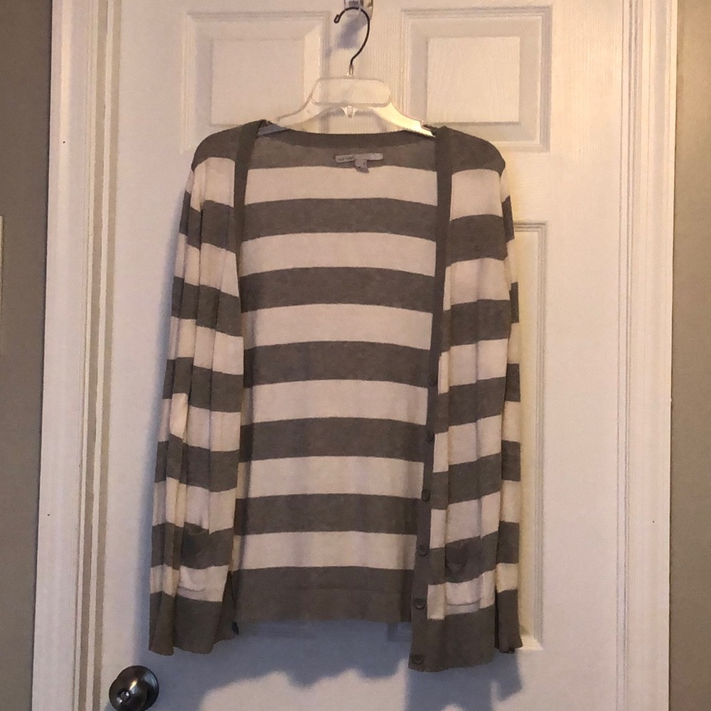 Adorable grey and white sweater